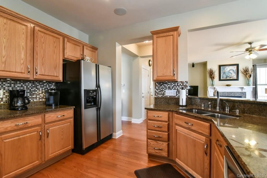 112 Mountain Drive - Photo 8