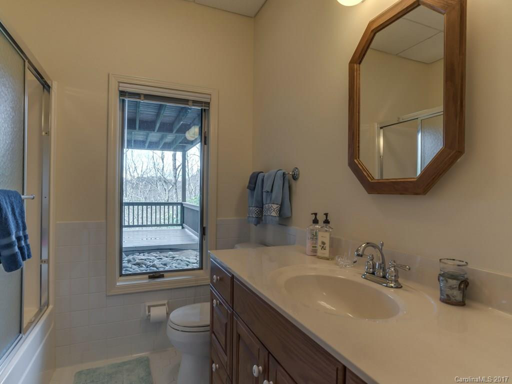 536 Hagen Drive - Photo 13