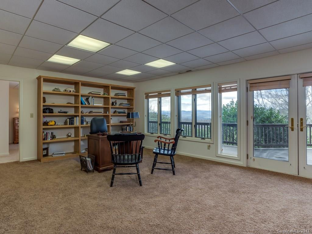 536 Hagen Drive - Photo 10
