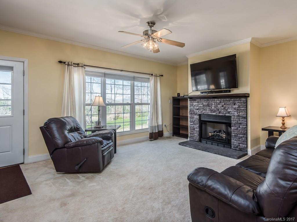 37 Hobes Way #32 - Photo 6