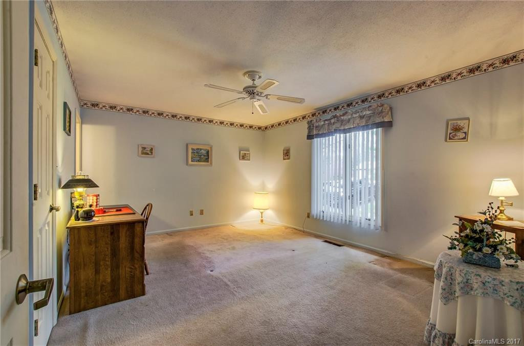 21 Glen Crest Drive - Photo 2