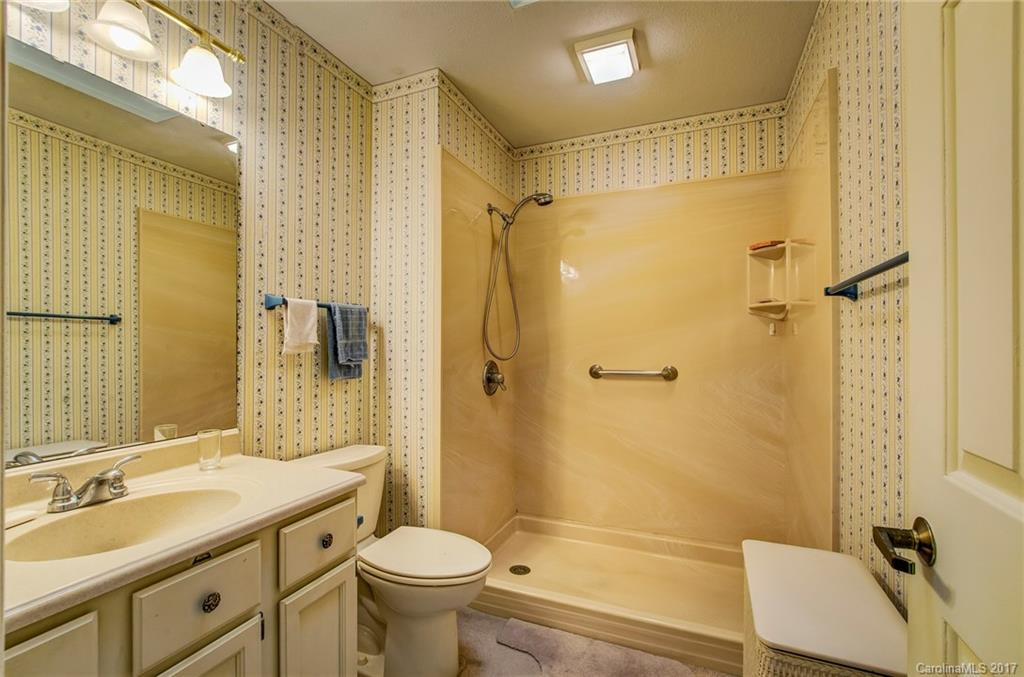 21 Glen Crest Drive - Photo 3