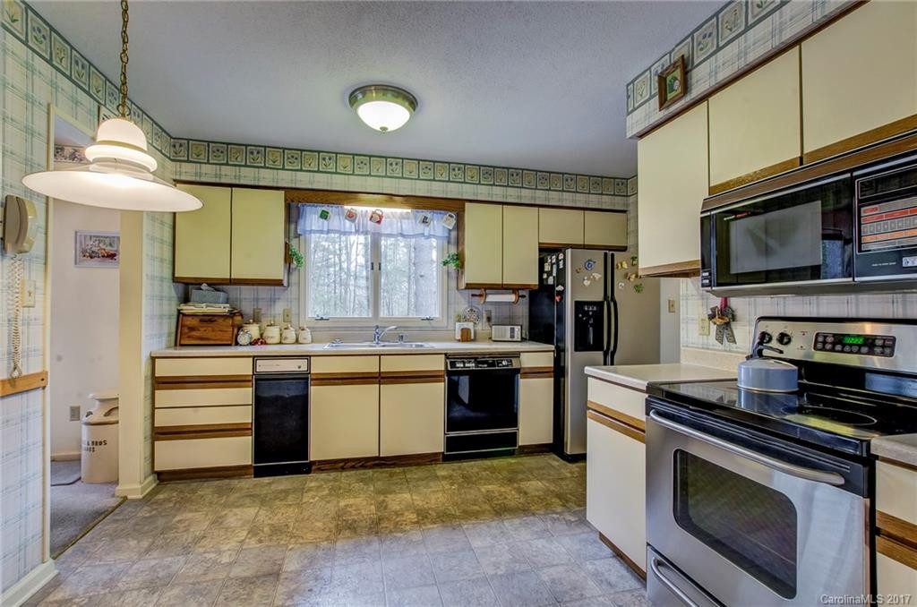 21 Glen Crest Drive - Photo 4