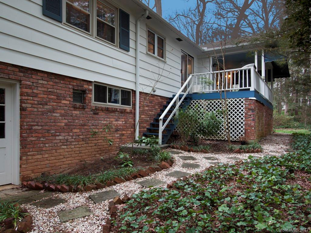 11 Browntown Road - Photo 3