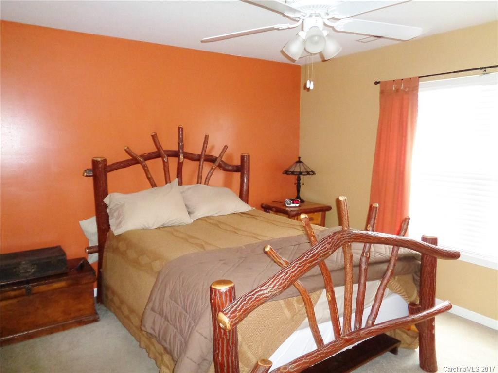 17 Worthington Lane - Photo 8