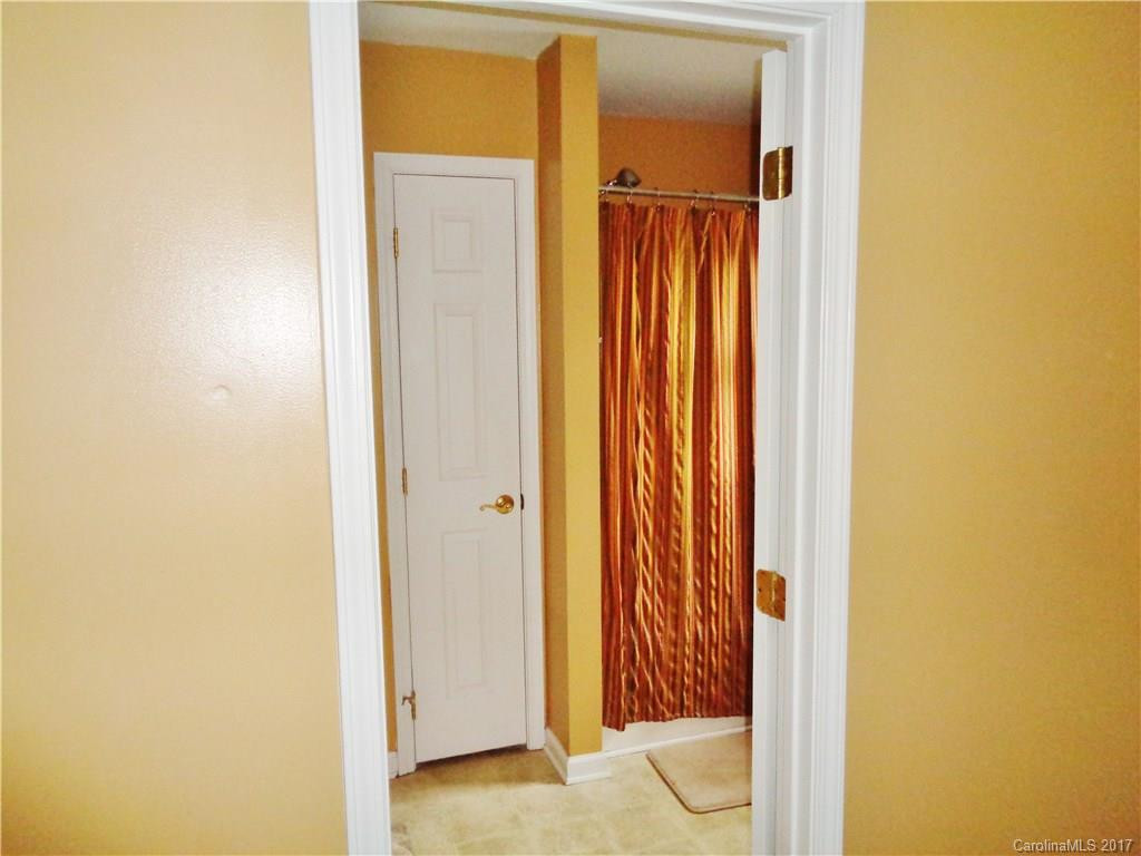 17 Worthington Lane - Photo 10