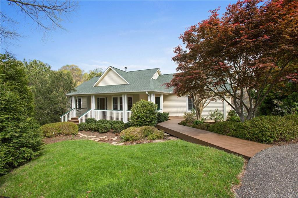 197 Hawthorne Drive - Photo 2