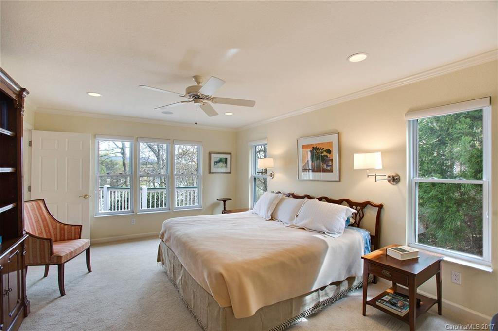 197 Hawthorne Drive - Photo 12