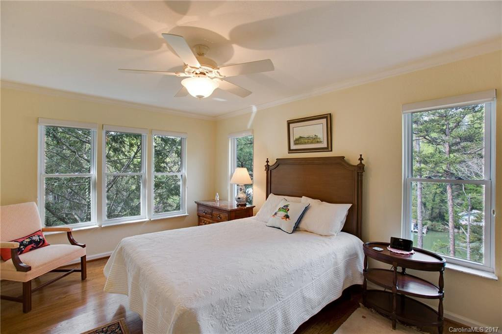 197 Hawthorne Drive - Photo 14