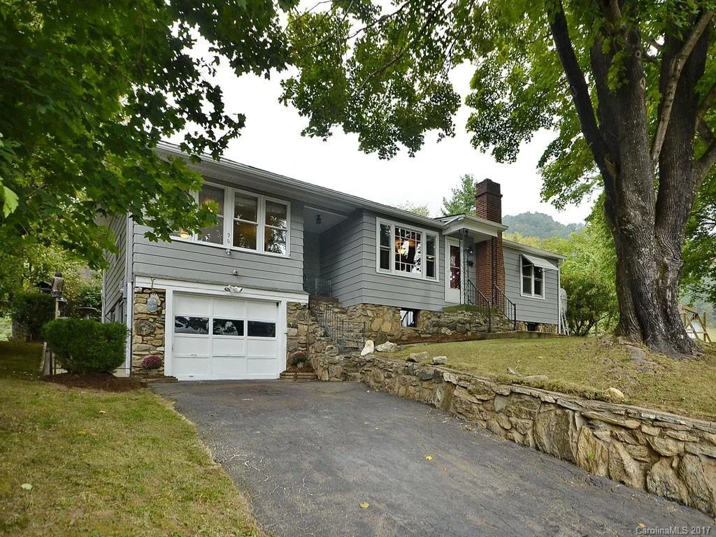 96 Lillie Lane