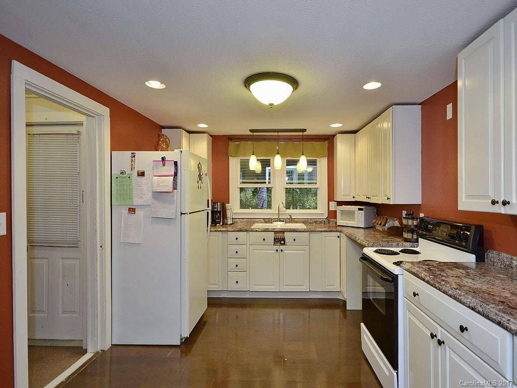 96 Lillie Lane - Photo 3