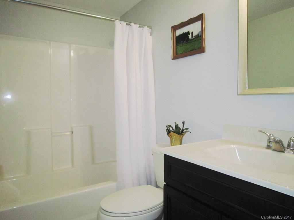 125 Wellington Street - Photo 11
