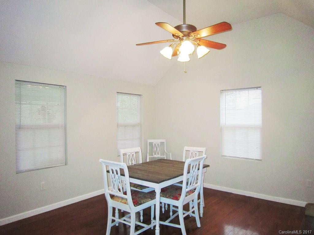 125 Wellington Street - Photo 3