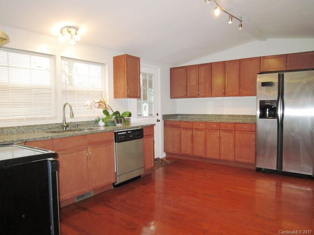 125 Wellington Street - Photo 6