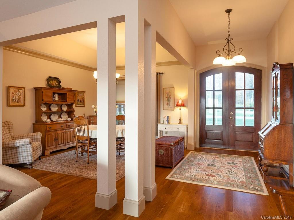 29 Majestic View Court #28 - Photo 5