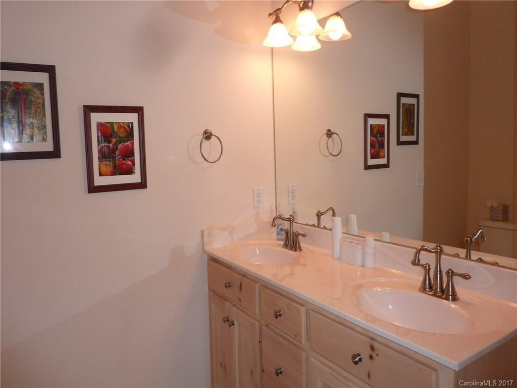 1739 Linden Grove Court - Photo 15