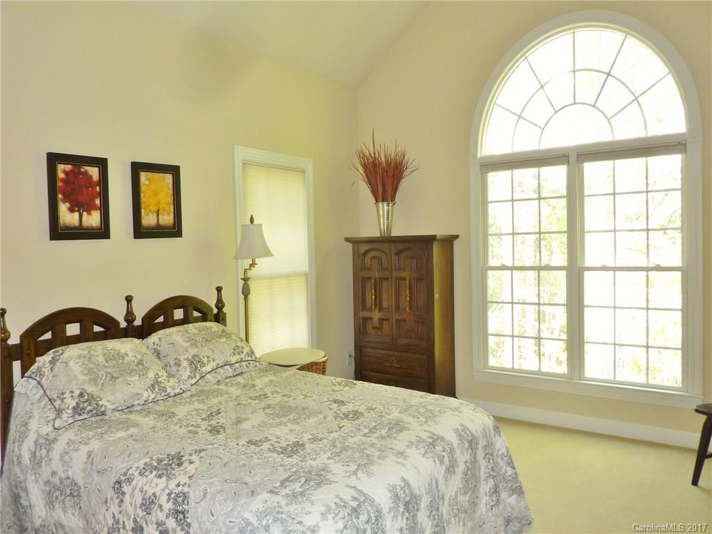 1739 Linden Grove Court - Photo 10