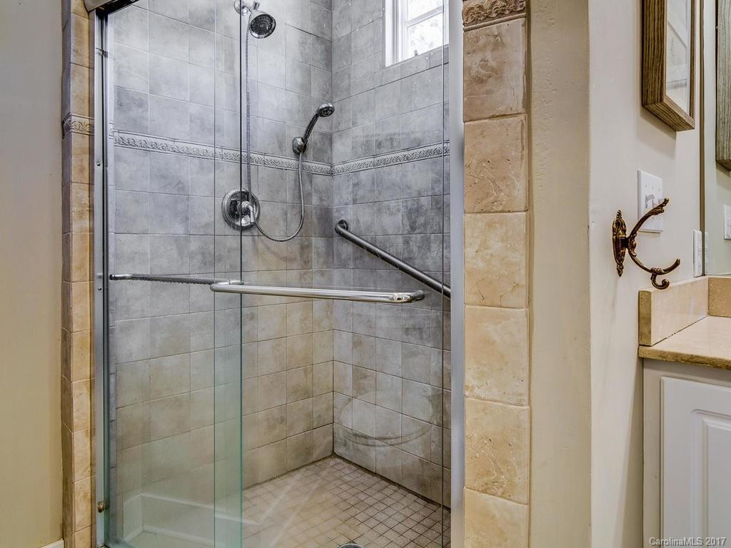 140 Murdock Avenue - Photo 13