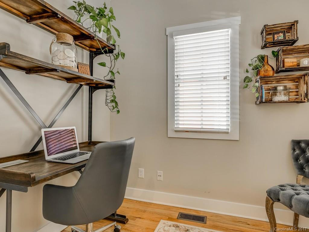 140 Murdock Avenue - Photo 5