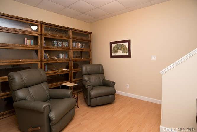 159 Skyview Circle - Photo 19