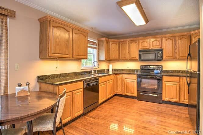 159 Skyview Circle - Photo 5