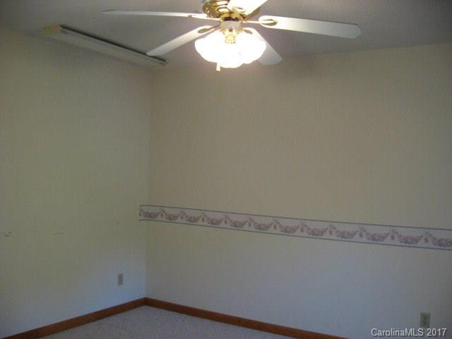 471 Snow Ridge Road - Photo 9