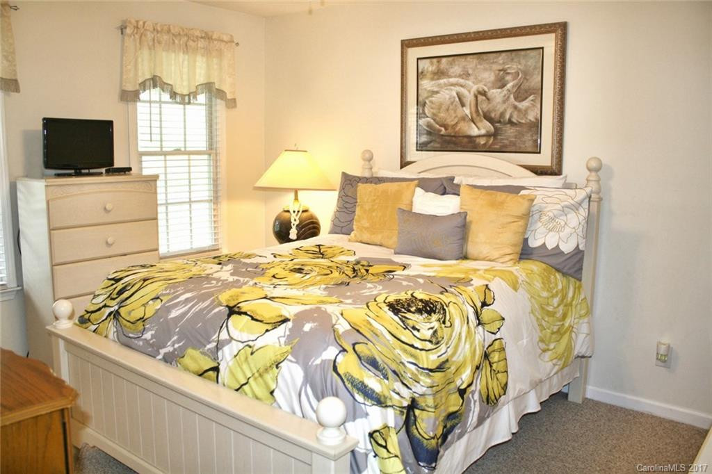 128 Dulcie Drive - Photo 10