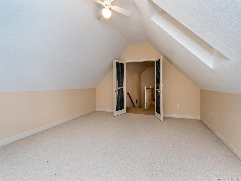 11 Little Cedar Court - Photo 18