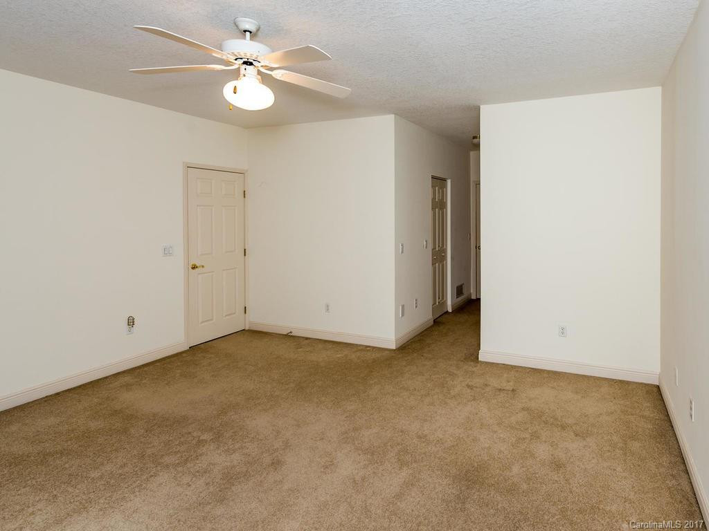 11 Little Cedar Court - Photo 20