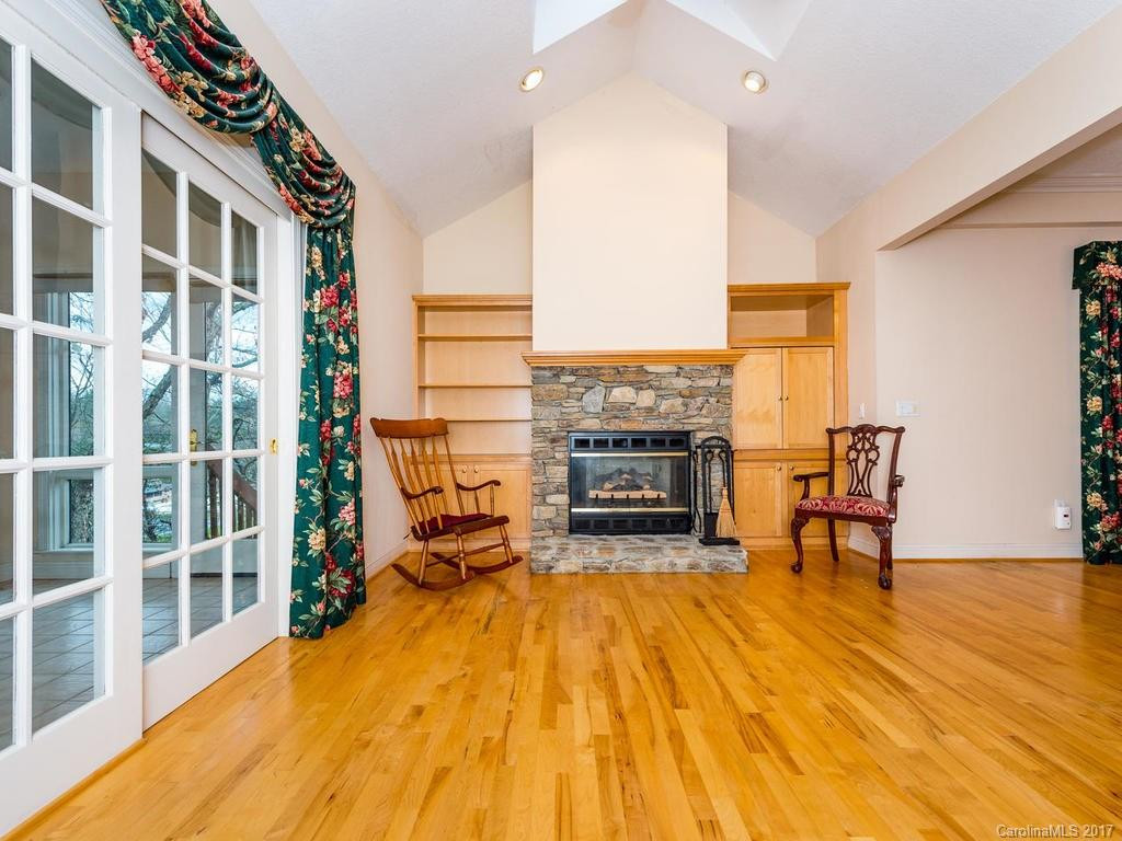 11 Little Cedar Court - Photo 4