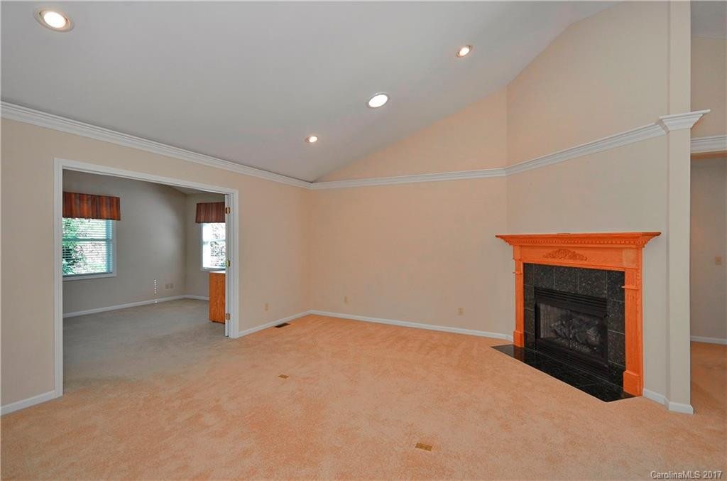 408 Charlestown Drive #408 - Photo 4