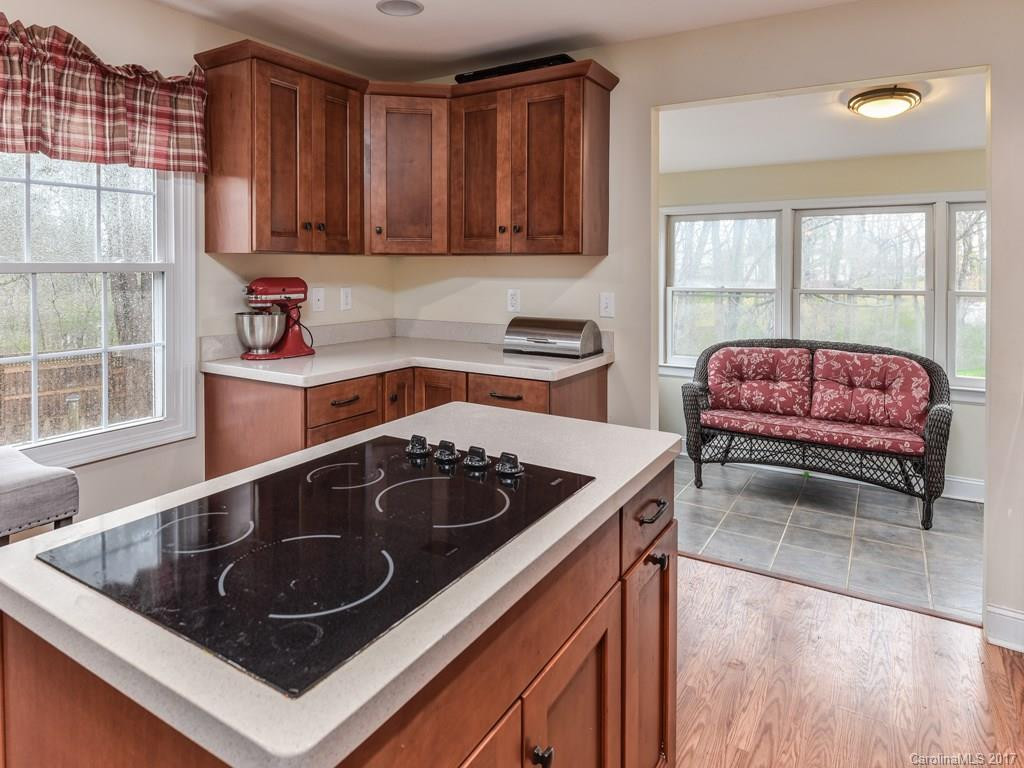 35 Highland Street - Photo 8