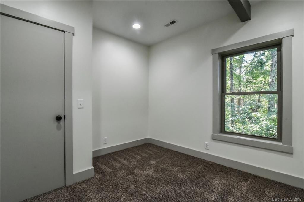 105 Raleigh Road - Photo 18