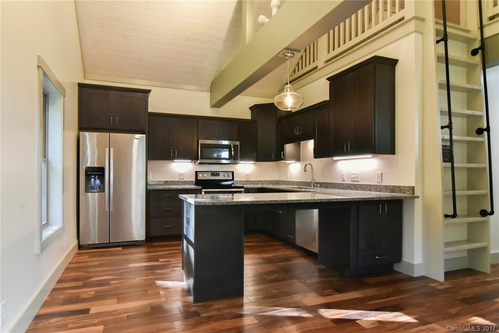 105 Raleigh Road - Photo 3