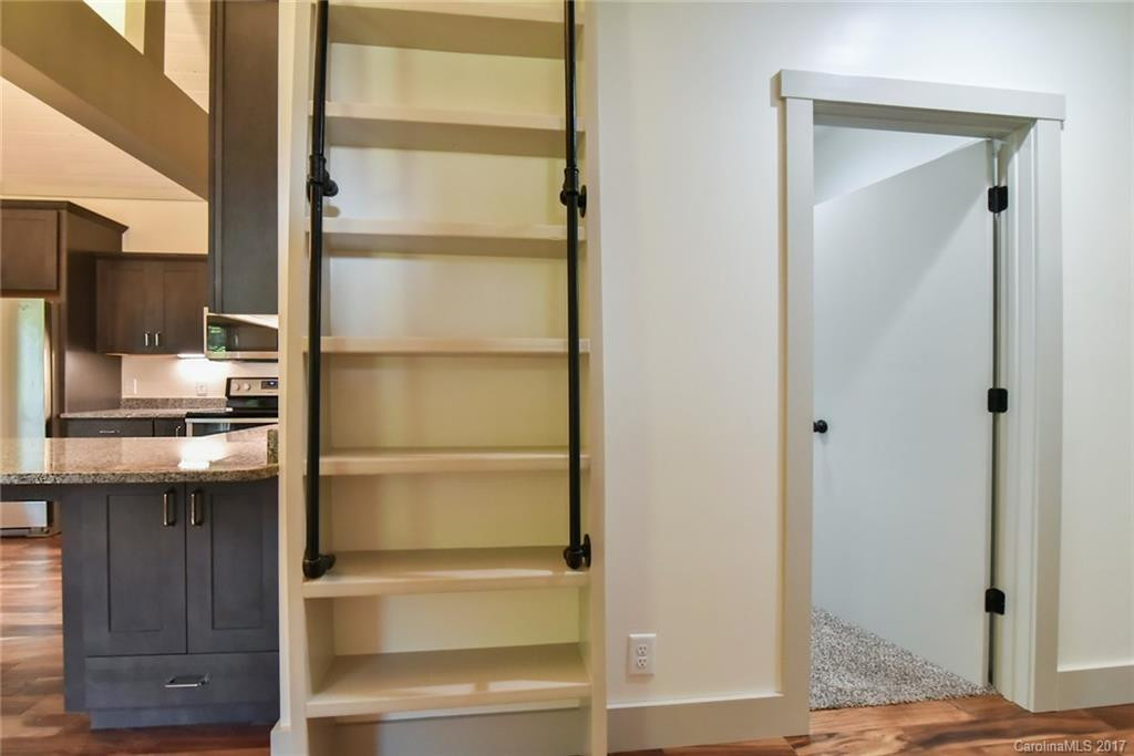 105 Raleigh Road - Photo 8