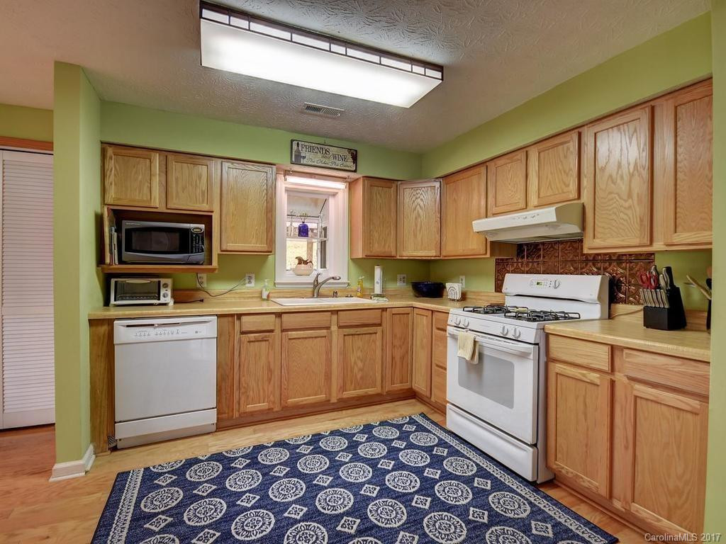 443 Sugar Mountain Road - Photo 12