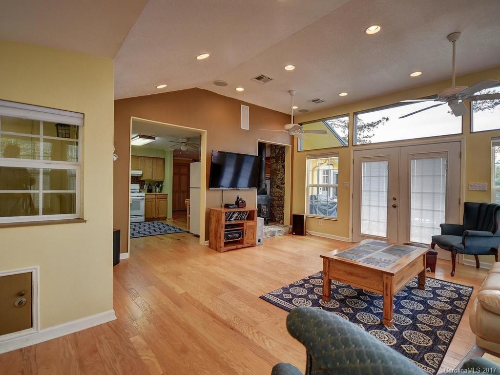 443 Sugar Mountain Road - Photo 15