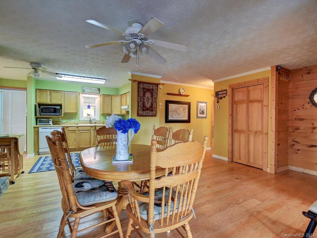 443 Sugar Mountain Road - Photo 17
