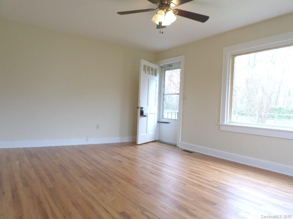 89 Tarheel Drive - Photo 3