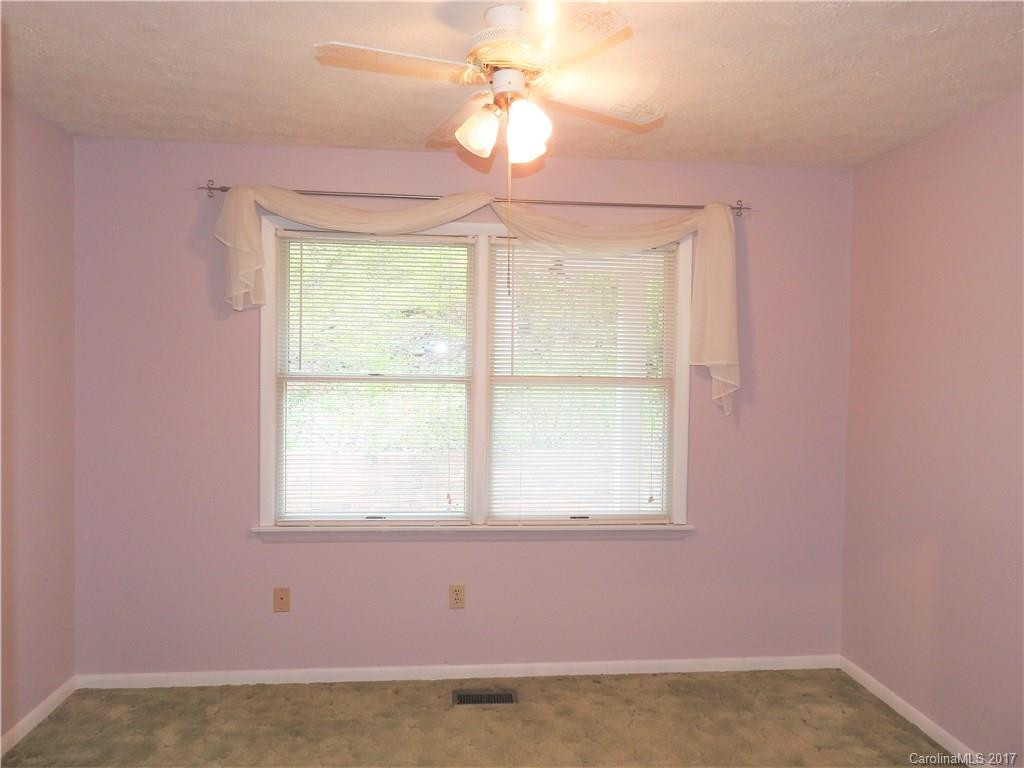 816 Greenwood Drive - Photo 12