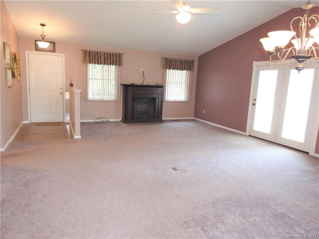 816 Greenwood Drive - Photo 5