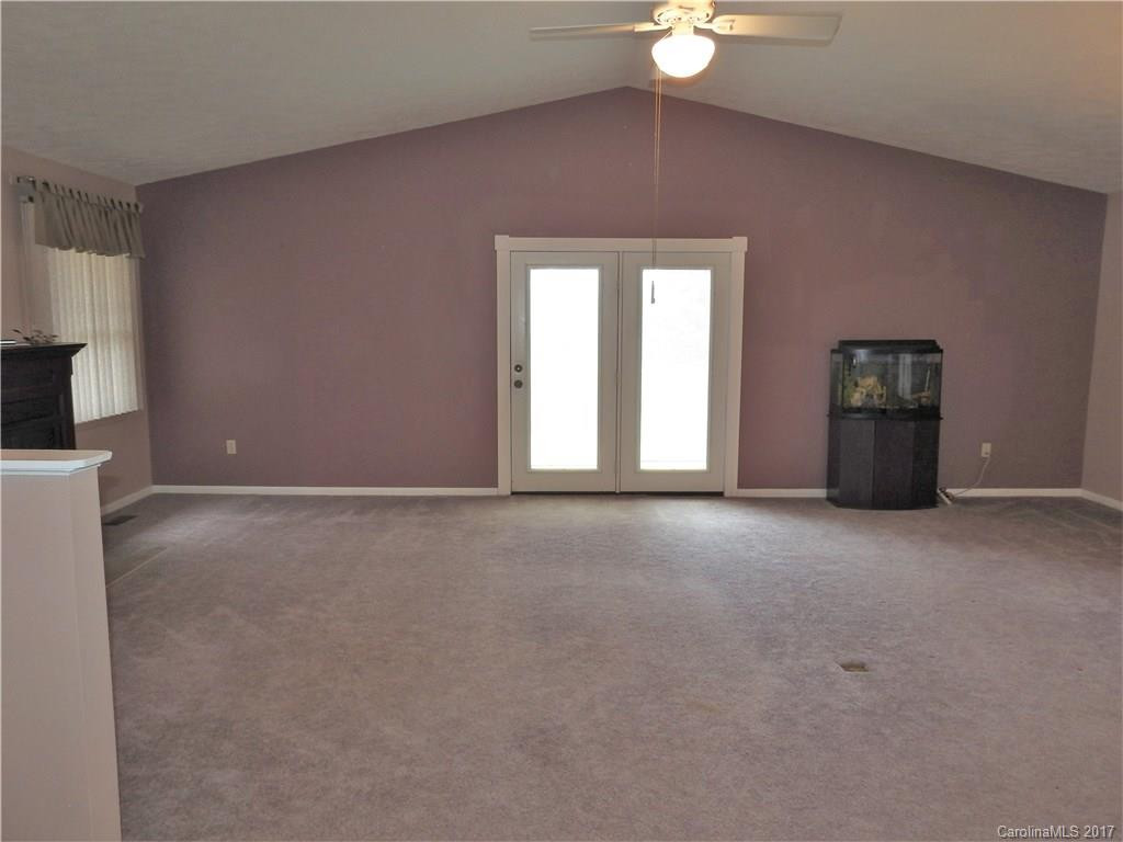 816 Greenwood Drive - Photo 6