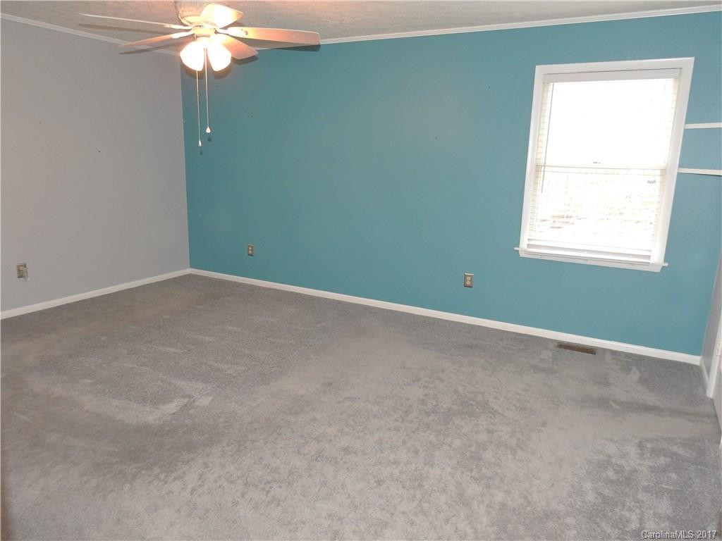 816 Greenwood Drive - Photo 8