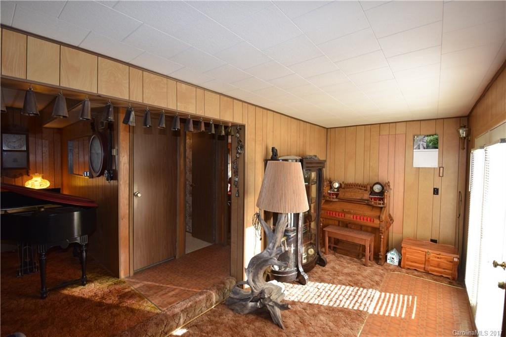921 Ridge Road - Photo 10