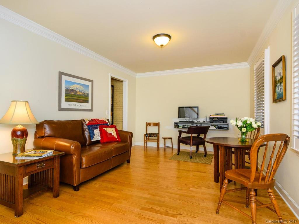 3360 Haywood Road - Photo 3