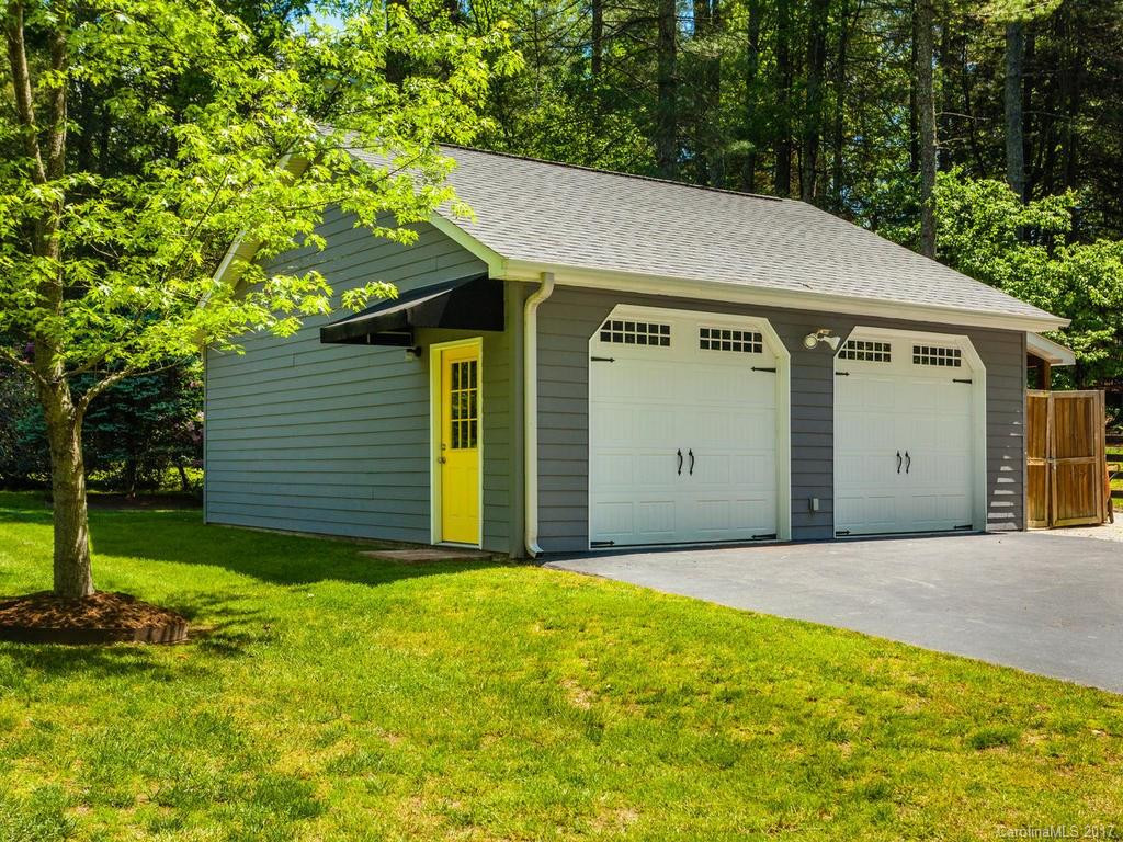 3360 Haywood Road - Photo 21