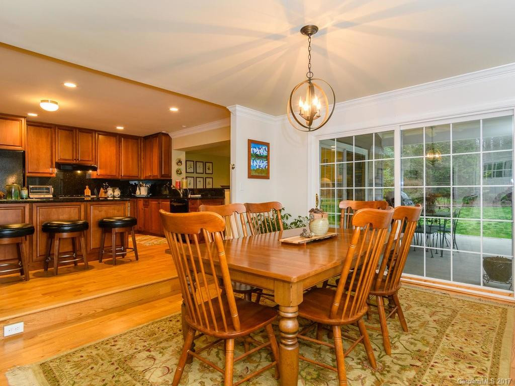 3360 Haywood Road - Photo 5
