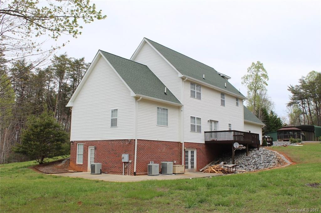 136 Scherer Drive - Photo 3
