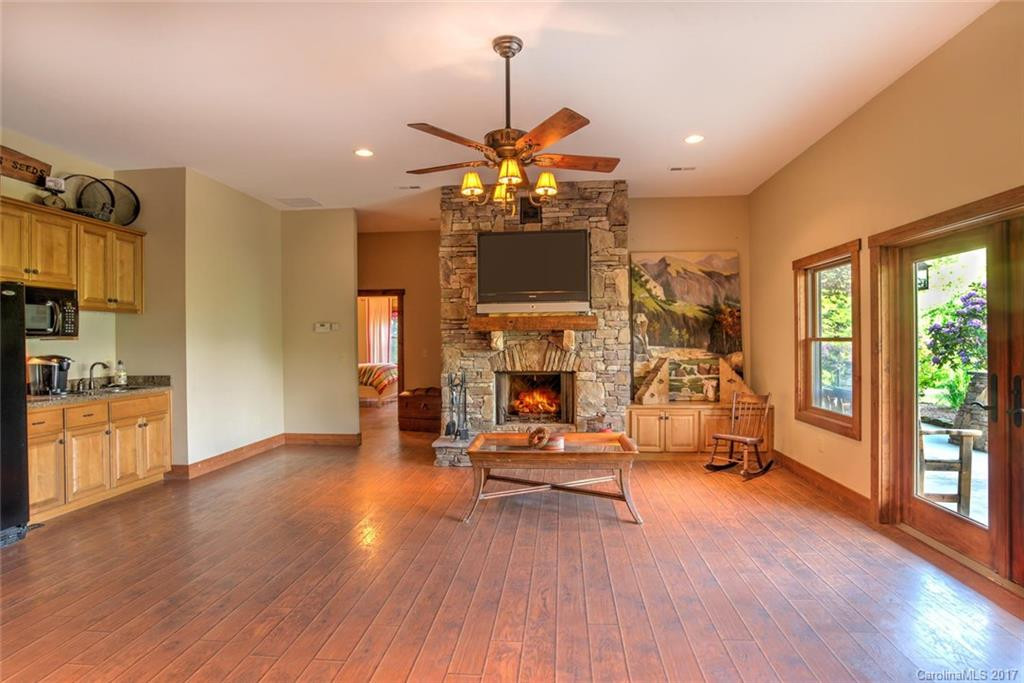 416 Wildflower Lane - Photo 15