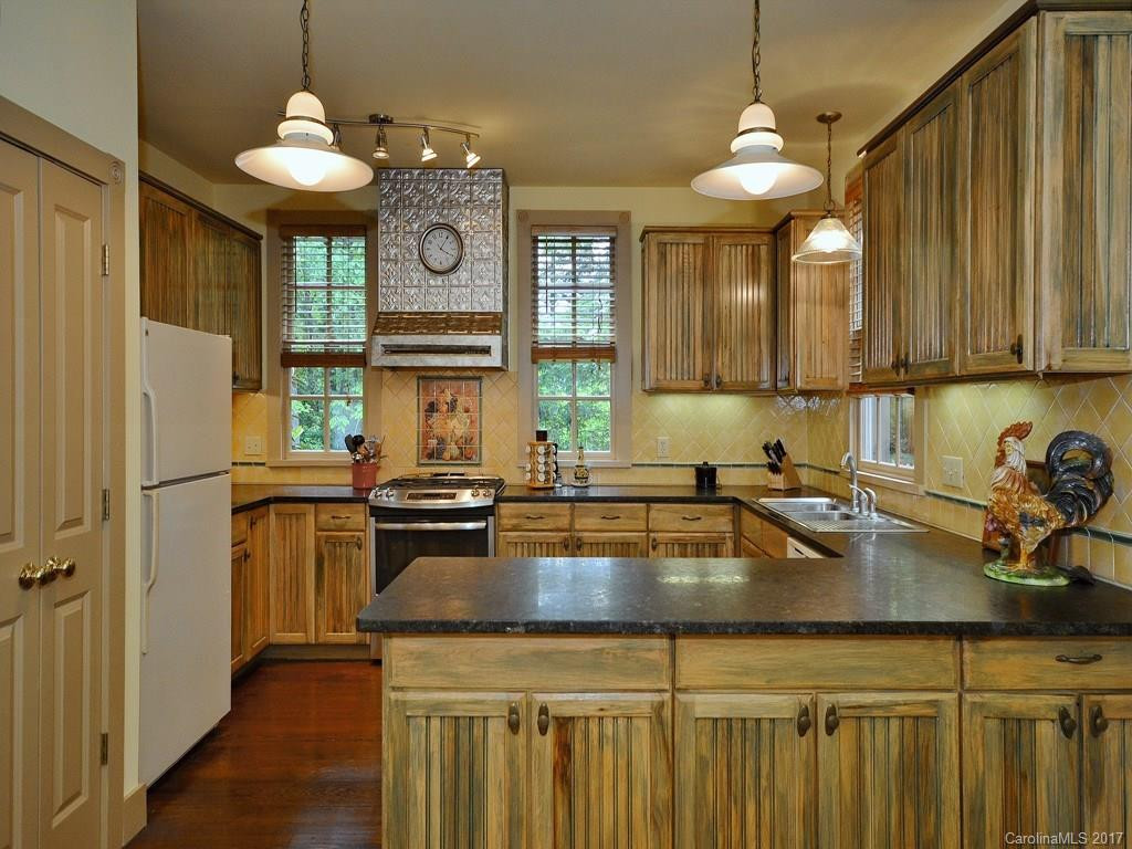 865 Whites Lake Boulevard - Photo 9